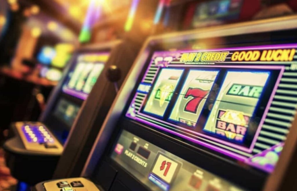 Battle of the Software Providers: Microgaming vs. NetEnt