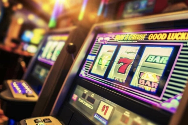 Battle of the Software Providers: Microgaming vs Netent